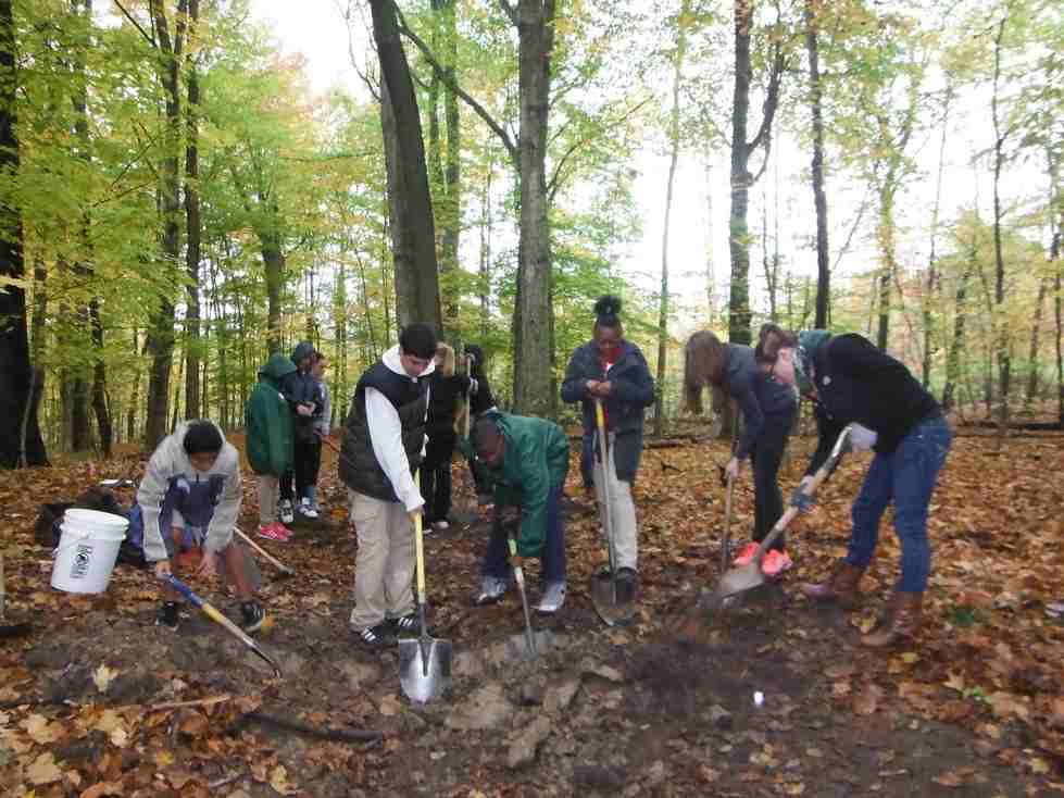 Students from C.A. Frost Environmental Academy working at Blandford Nature Center